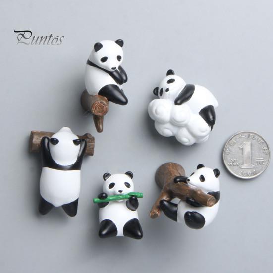 Practical Removable Resin Refrigerator Figurine 3D Groveling Panda Magnetic Refrigerator Statue Decoration Photography Prop
Practical Removable Resin Refrigerator Figurine 3D Groveling Panda Magnetic Refrigerator Statue Decoration Photography Prop