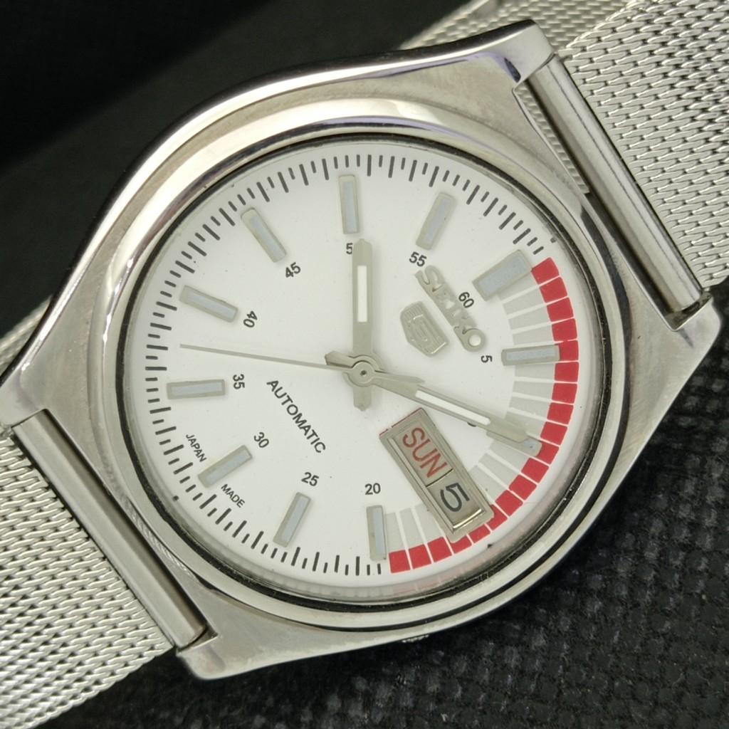 Б/У винтажные часы SEIKO 5 AUTOMATIC 7009A JAPAN MENS D/D WHITE WATCH 594a-a311698-9 SKU594a-a311698
Б/У винтажные часы SEIKO 5 AUTOMATIC 7009A JAPAN MENS D/D WHITE WATCH 594a-a311698-9 SKU594a-a311698