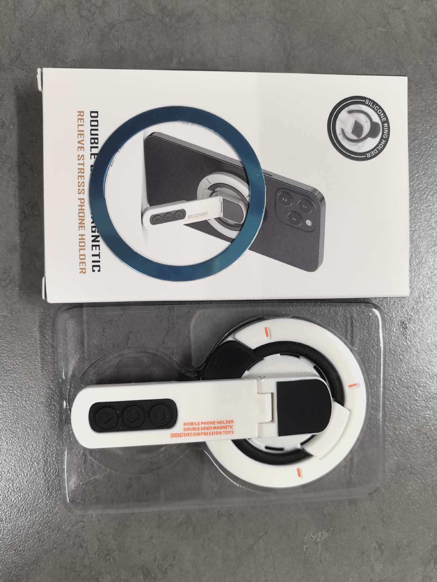 Double-Sided Magnetic Finger Ring Phone Holder: 360° Rotating Magsafe Multifunctional.
Double-Sided Magnetic Finger Ring Phone Holder: 360° Rotating Magsafe Multifunctional.