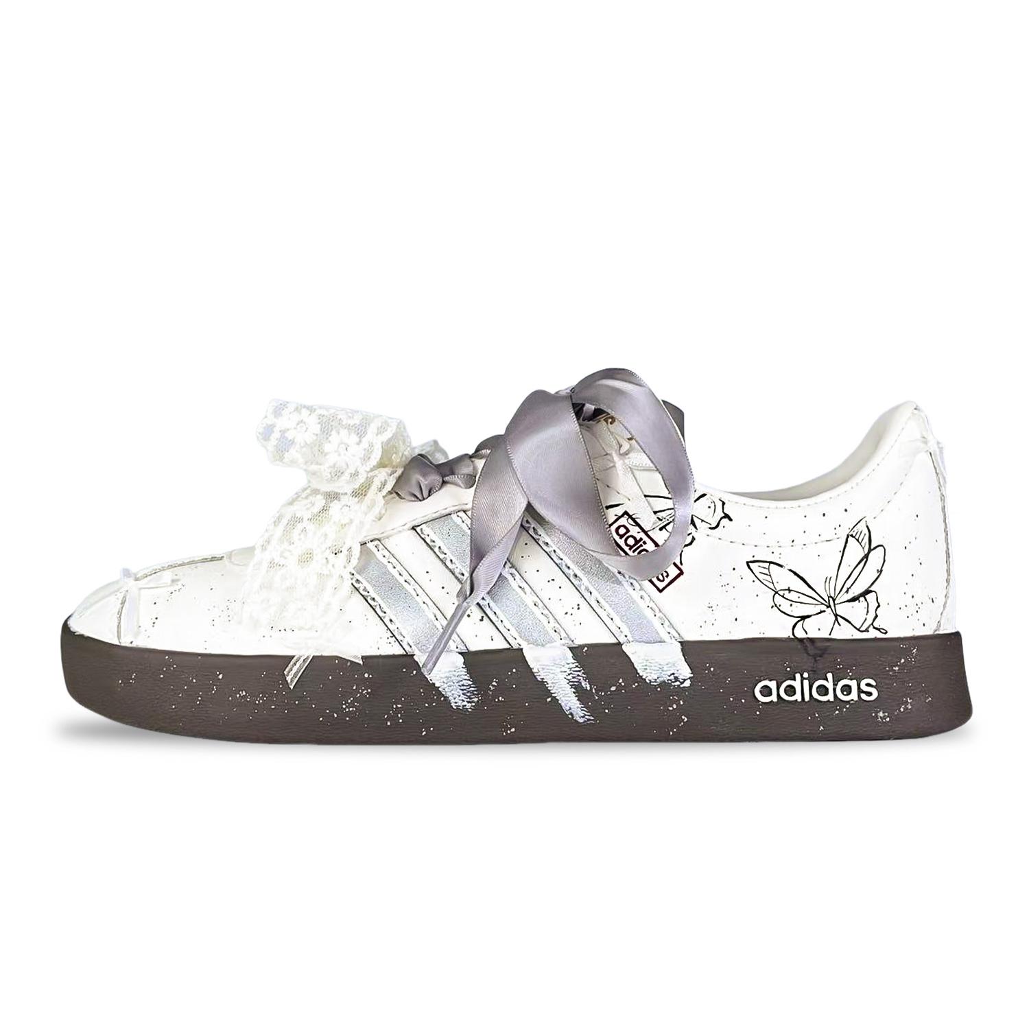 Adidas VL COURT 2.0 Classic Dream, Metamorphosis Low top German Army Trainers Women s Ecru JI0497(Team257-) 37⅓
Adidas VL COURT 2.0 Classic Dream, Metamorphosis Low top German Army Trainers Women s Ecru JI0497(Team257-) 37⅓