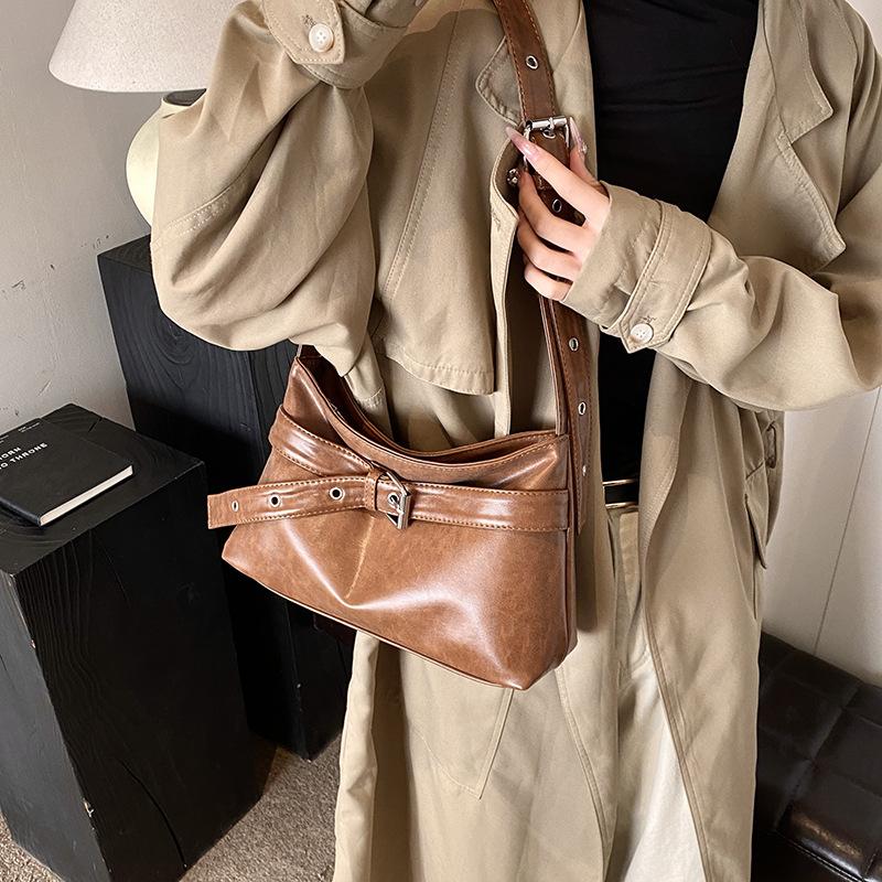 Сумка премиум-класса в стиле ретро, трендовая, женская, новая 2025, сумка через плечо Maillard, большая вместимость, для поездок, сумка-мессенджер, сумка-тоут
Сумка премиум-класса в стиле ретро, трендовая, женская, новая 2025, сумка через плечо Maillard, большая вместимость, для поездок, сумка-мессенджер, сумка-тоут