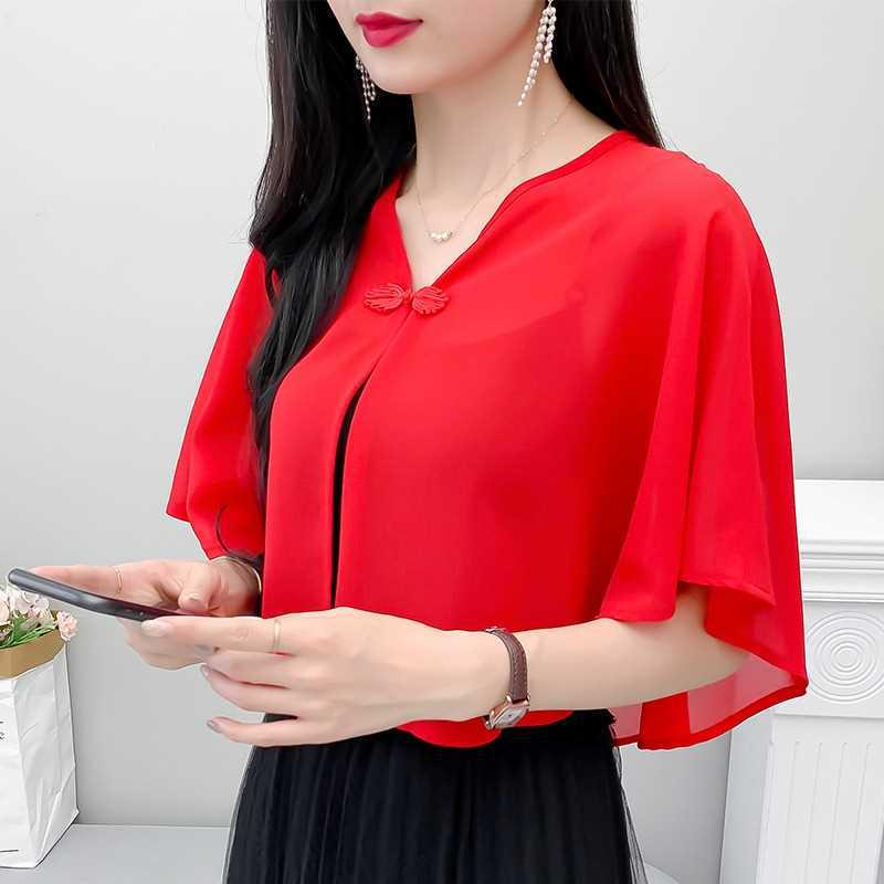 Women s Summer Shawl: Classic Sleeveless Chiffon Cape for Dresses or Cheongsams One Size (suitable for 40-70 kg)
Women s Summer Shawl: Classic Sleeveless Chiffon Cape for Dresses or Cheongsams One Size (suitable for 40-70 kg)