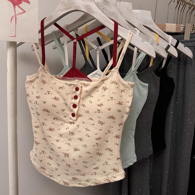 Жіночий укорочений топ із відкритою спинкою та підкладкою на грудях One Size
Жіночий укорочений топ із відкритою спинкою та підкладкою на грудях One Size