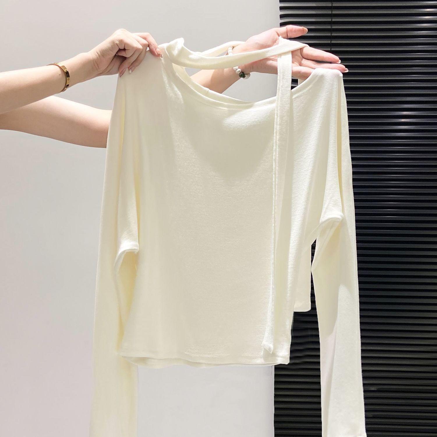Women s Plus Size German Velvet Striped Long-Sleeve T-Shirt - Designer Style, Flaw-Hiding with Textured Diagonal Shoulder and Flowing Ribbon. M (80-100 lbs)
Women s Plus Size German Velvet Striped Long-Sleeve T-Shirt - Designer Style, Flaw-Hiding with Textured Diagonal Shoulder and Flowing Ribbon. M (80-100 lbs)