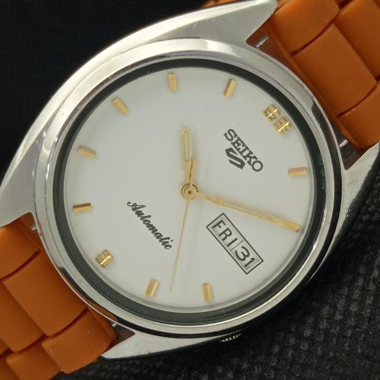 USED VINTAGE SEIKO 5 AUTOMATIC 7S26A JAPAN MENS D/D WHITE WATCH 608i-a316969-2 SKU608i-a316969
USED VINTAGE SEIKO 5 AUTOMATIC 7S26A JAPAN MENS D/D WHITE WATCH 608i-a316969-2 SKU608i-a316969