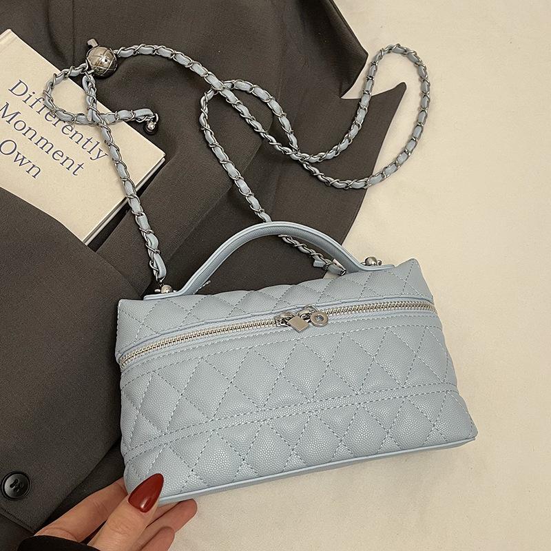 Корейская милая сумка-мессенджер Xiaoxiangfeng, модная, с высоким чувством стиля, портативная, маленькая квадратная сумка, нишевая, универсальная, с темпераментом, с ромбовидной цепочкой
Корейская милая сумка-мессенджер Xiaoxiangfeng, модная, с высоким чувством стиля, портативная, маленькая квадратная сумка, нишевая, универсальная, с темпераментом, с ромбовидной цепочкой