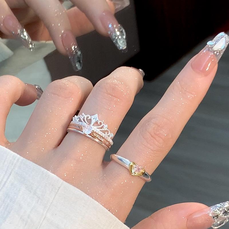 Yin Town Crown Zircon Heart Open Ring - High-End Women s Stackable Wedding & Pinky Band Adjustable Open
Yin Town Crown Zircon Heart Open Ring - High-End Women s Stackable Wedding & Pinky Band Adjustable Open