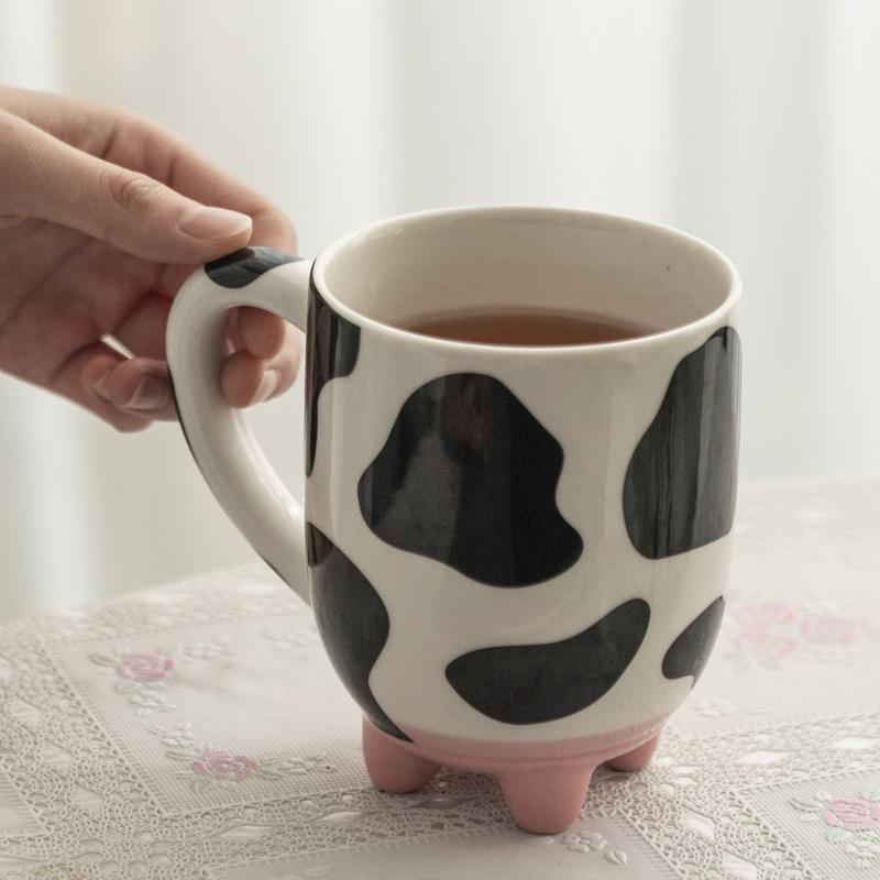 Ceramic Cartoon Cow Cup - Cute Animal Design for Milk, Coffee, or Water - Perfect Festival Gift 550ml
Ceramic Cartoon Cow Cup - Cute Animal Design for Milk, Coffee, or Water - Perfect Festival Gift 550ml