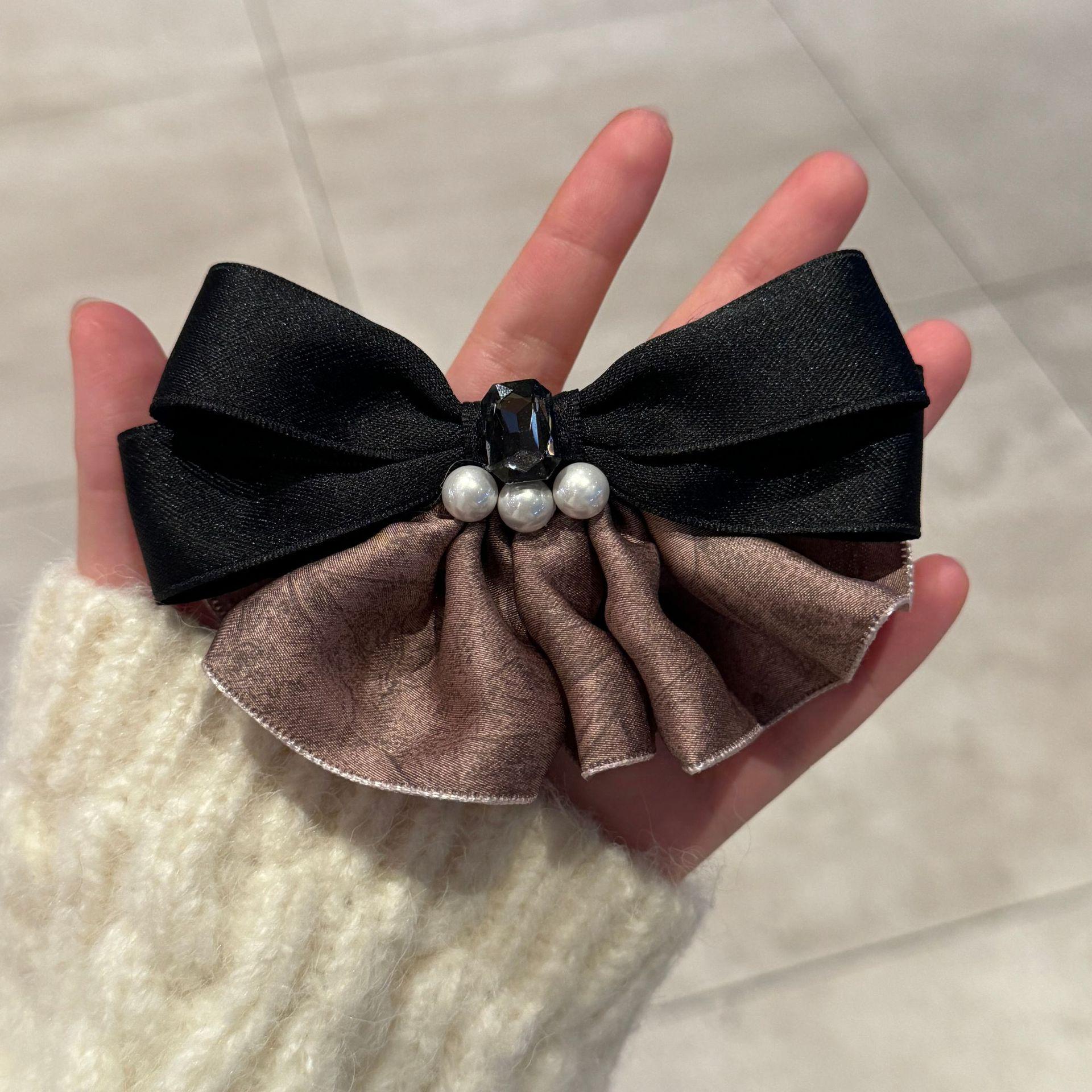 Elegant Lotus Root Pink Pearl Bow Half-Up Hair Clip Barrette
Elegant Lotus Root Pink Pearl Bow Half-Up Hair Clip Barrette