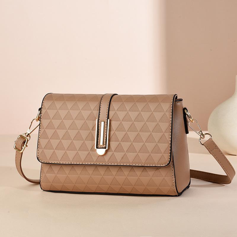 Новая модная сумка через плечо в корейском стиле, простой повседневный подарок для мамы и свекрови, сумка на одно плечо 22*15*9cm хаки
Новая модная сумка через плечо в корейском стиле, простой повседневный подарок для мамы и свекрови, сумка на одно плечо 22*15*9cm хаки