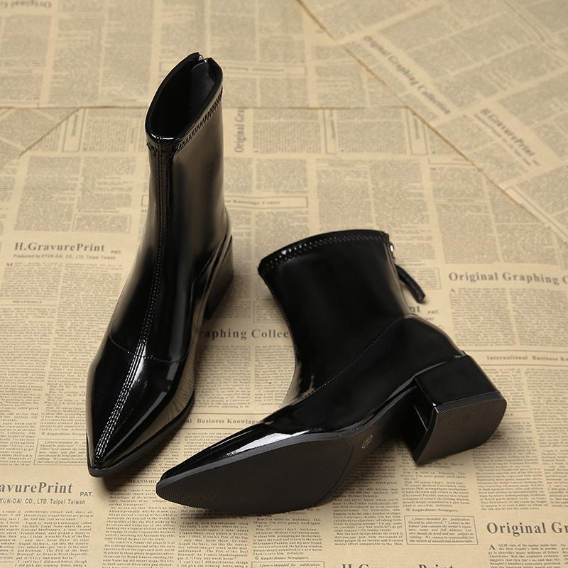 Pointed thick heel Martin boots women s autumn and winter new European and American medium heel short women s boots fashion boots women 34
Pointed thick heel Martin boots women s autumn and winter new European and American medium heel short women s boots fashion boots women 34