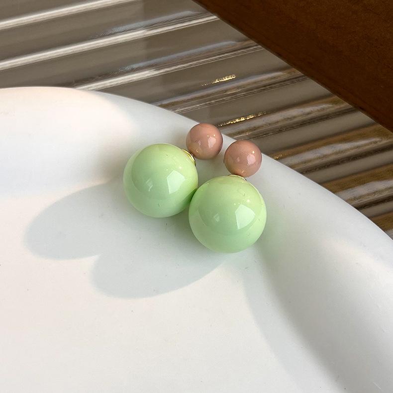 Нишевый дизайн, игривые двусторонние серьги-гвоздики с жемчужной резинкой, серьги-гвоздики с круглыми шариками и двумя цветными шишками зелёный
Нишевый дизайн, игривые двусторонние серьги-гвоздики с жемчужной резинкой, серьги-гвоздики с круглыми шариками и двумя цветными шишками зелёный