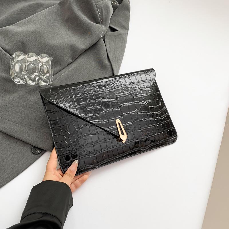 Летняя повседневная женская сумка для мелочей популярна в этом году, корейская версия темпераментной маленькой квадратной сумки, модная маленькая сумка, женская сумка-клатч чёрный
Летняя повседневная женская сумка для мелочей популярна в этом году, корейская версия темпераментной маленькой квадратной сумки, модная маленькая сумка, женская сумка-клатч чёрный