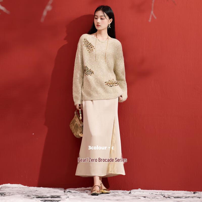 Свитер из трикотажа с пайетками Закатное золото S
Свитер из трикотажа с пайетками Закатное золото S