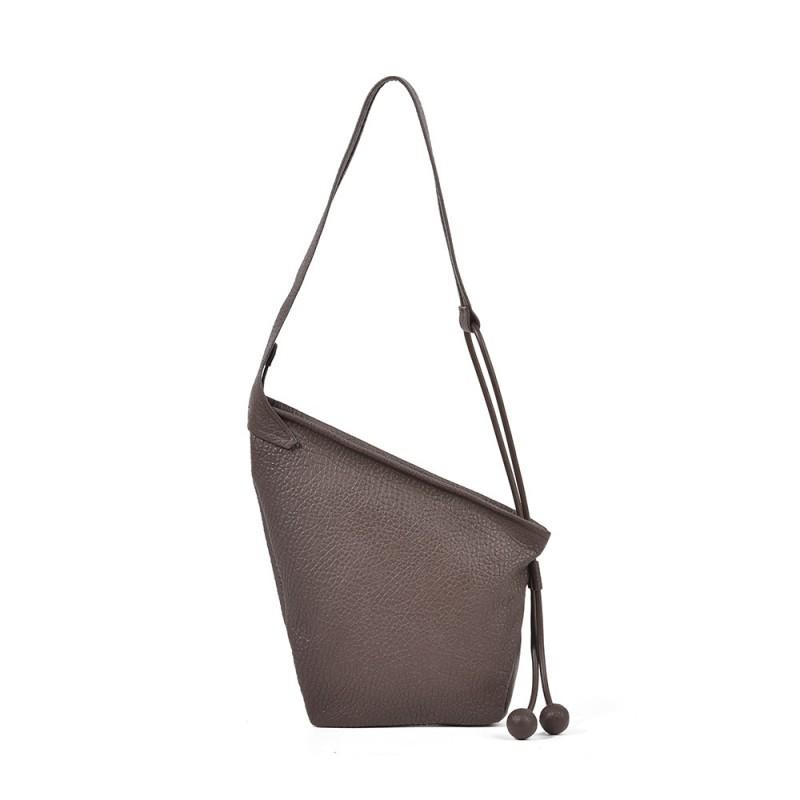 Lazy Style Irregular Women s Bag Texture Sheepskin High-end Dumpling Niche Design Minimalist Knotted Croissant 35x4x35cm сірий
Lazy Style Irregular Women s Bag Texture Sheepskin High-end Dumpling Niche Design Minimalist Knotted Croissant 35x4x35cm сірий