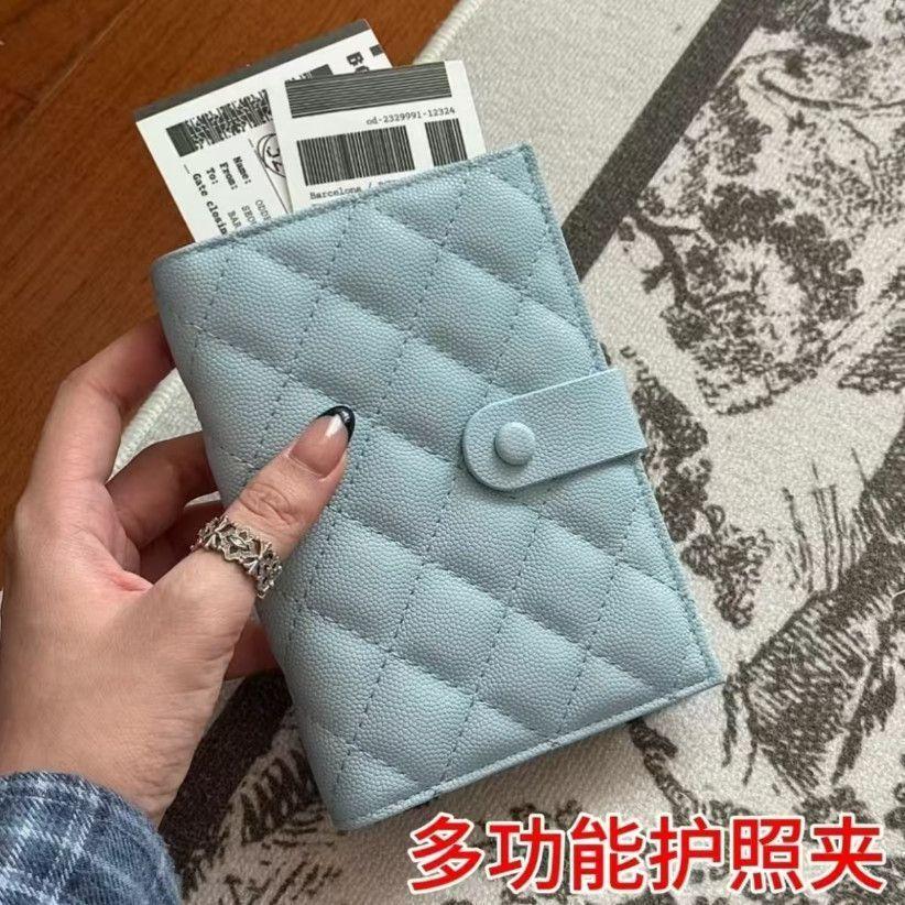 PU Passport Wallet for Overseas Business Travel Passport Holder for Invoice Air Ticket Holder Women s Lightweight Travel Wallet синій
PU Passport Wallet for Overseas Business Travel Passport Holder for Invoice Air Ticket Holder Women s Lightweight Travel Wallet синій