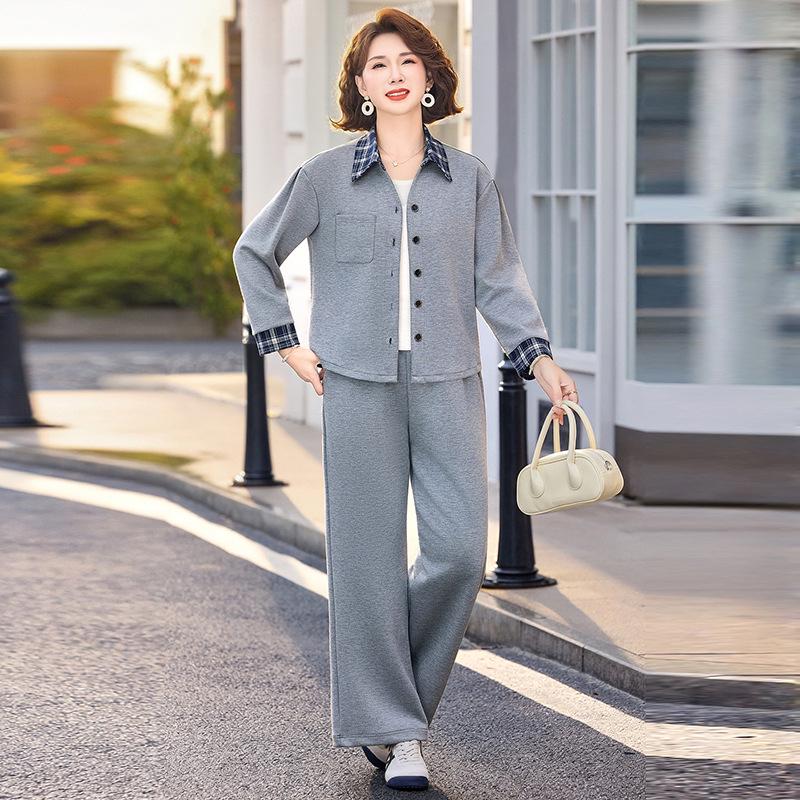 Chic Mom Two-Piece Set: Patchwork Plaid Jacket & Wide-Leg Pants for Middle-Aged Women - Stylish Spring/Autumn Outfit. XL for 80-100 lbs серый
Chic Mom Two-Piece Set: Patchwork Plaid Jacket & Wide-Leg Pants for Middle-Aged Women - Stylish Spring/Autumn Outfit. XL for 80-100 lbs серый