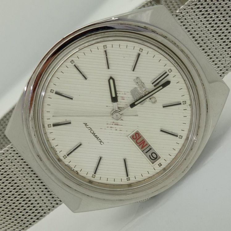 USED SEIKO 5 AUTOMATIC 7009A JAPAN MENS ORIGINAL DIAL WATCH 008-a412931-2 Sku008-a412931
USED SEIKO 5 AUTOMATIC 7009A JAPAN MENS ORIGINAL DIAL WATCH 008-a412931-2 Sku008-a412931