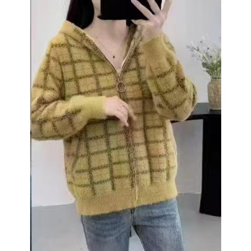 Норковая кардиган с капюшоном свободный новый осенне-зимний универсальный свитер клетчатый вязаный короткий топ куртка жёлтый
Норковая кардиган с капюшоном свободный новый осенне-зимний универсальный свитер клетчатый вязаный короткий топ куртка жёлтый