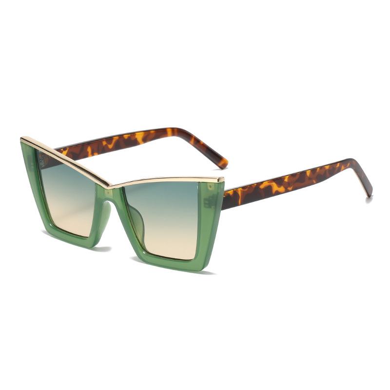 1PC Vintage Cat Eye Contrast Color Sunglasses, Green Frame Tortoise Pattern Trendy Sunglasses, Niche Design Sunshades зелений
1PC Vintage Cat Eye Contrast Color Sunglasses, Green Frame Tortoise Pattern Trendy Sunglasses, Niche Design Sunshades зелений