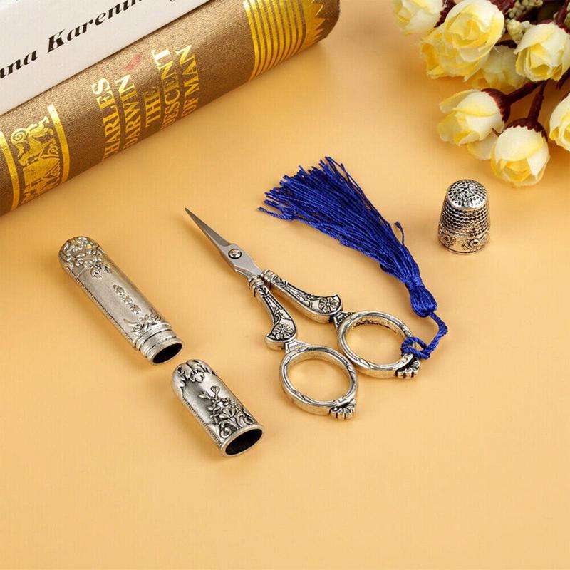 Embroidery Scissors Kit Precision Scissors Sewing Kit Thimble Needle Case Sewing Tools Exquisite Metal Sewing Thimble Vintage сірий колір
Embroidery Scissors Kit Precision Scissors Sewing Kit Thimble Needle Case Sewing Tools Exquisite Metal Sewing Thimble Vintage сірий колір