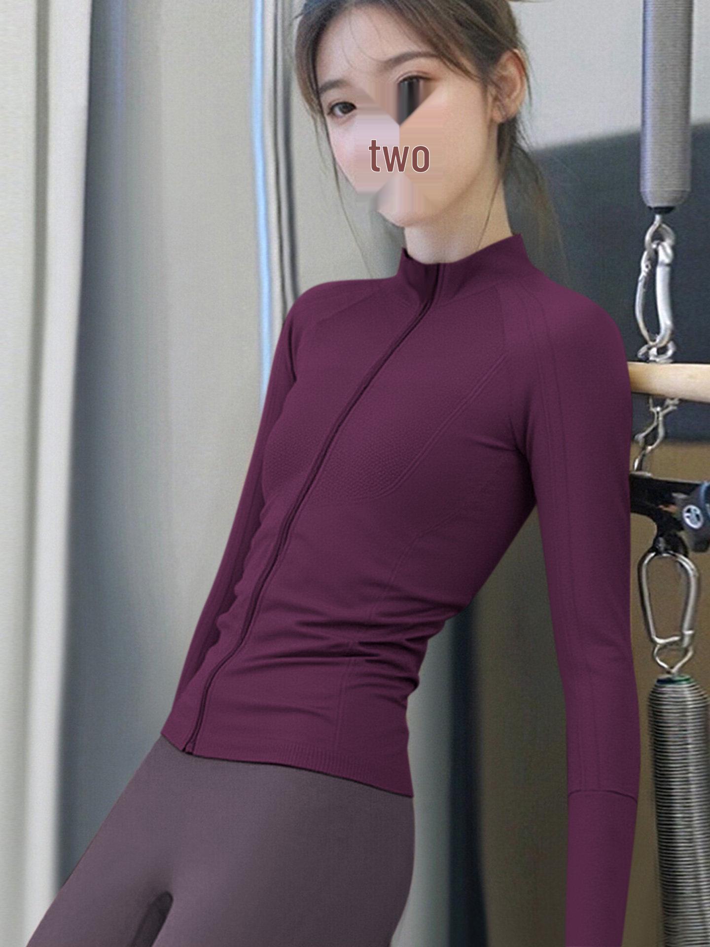 Women s Zippered Long Sleeve Yoga Top - Stylish Pilates Sportswear for Outdoors Large
Women s Zippered Long Sleeve Yoga Top - Stylish Pilates Sportswear for Outdoors Large