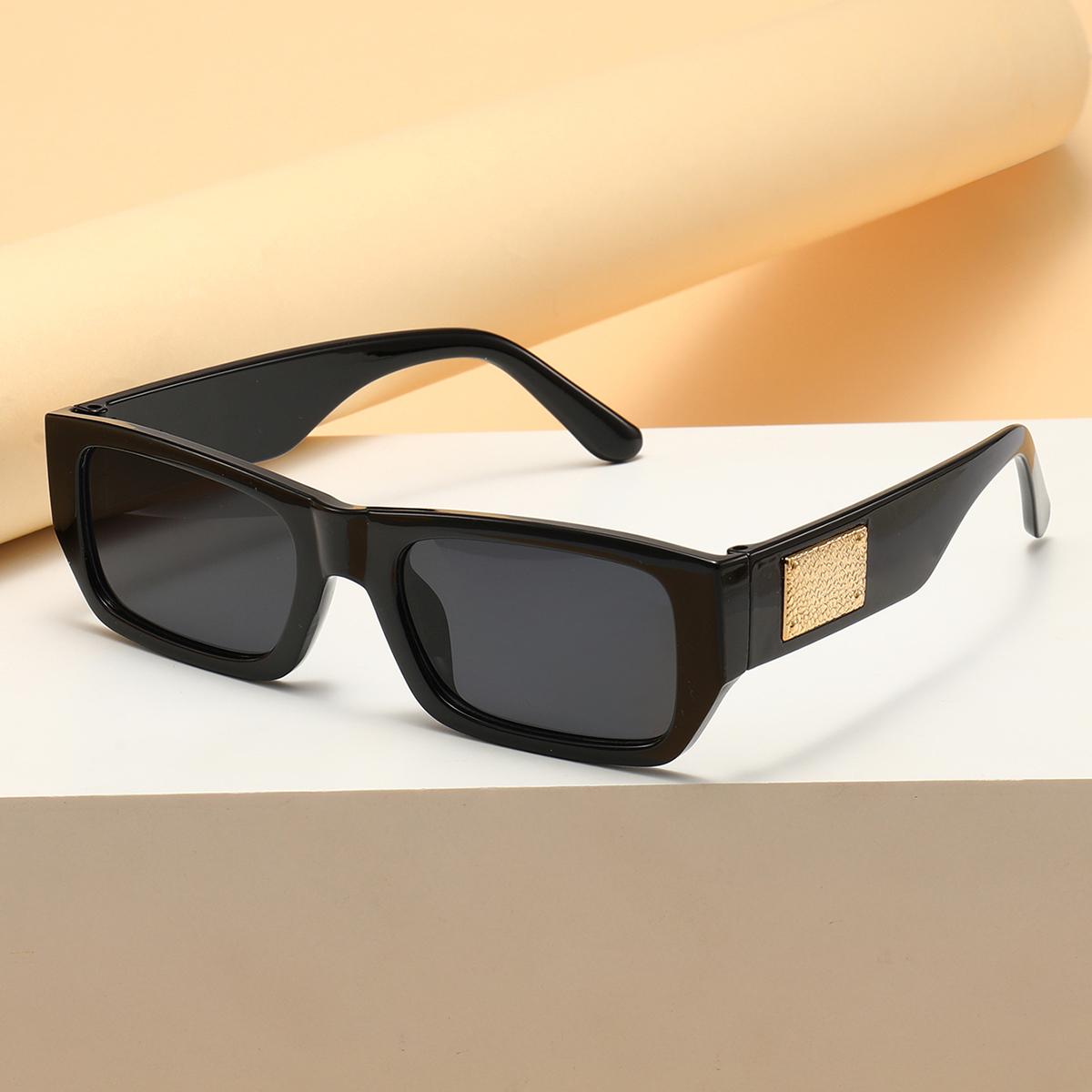 Fashionable Retro Rectangle Frame Glasses with Decorative Temple Ends for Daily Wear And Street Photography чёрный
Fashionable Retro Rectangle Frame Glasses with Decorative Temple Ends for Daily Wear And Street Photography чёрный
