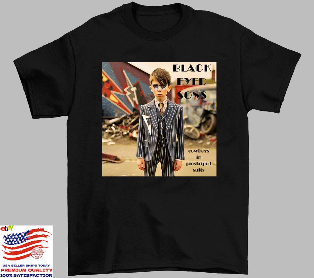 Black Eyed Sons Ковбои в полосатых костюмах Футболка Полный размер S-4XL S
Black Eyed Sons Ковбои в полосатых костюмах Футболка Полный размер S-4XL S