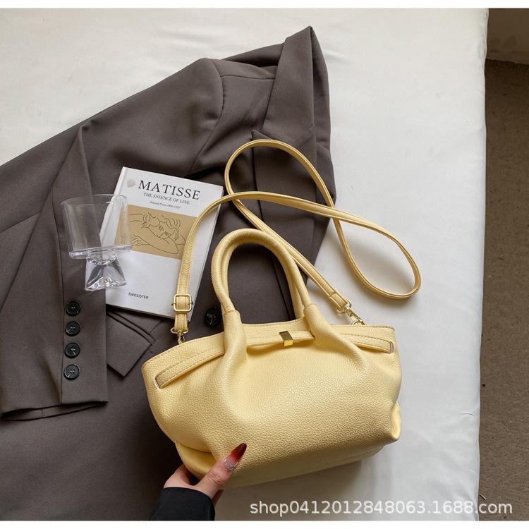 Оптовая нишевая повседневная модная плиссированная портативная сумка-ведро женская для поездок на работу универсальная простая однотонная сумка-мессенджер
Оптовая нишевая повседневная модная плиссированная портативная сумка-ведро женская для поездок на работу универсальная простая однотонная сумка-мессенджер