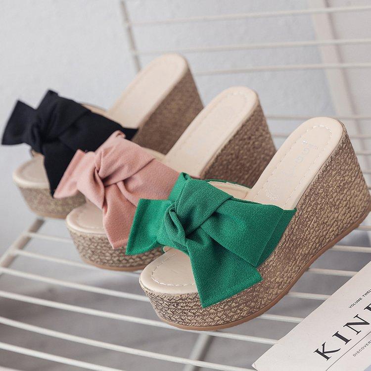 2025 Korean version of summer muffin with thick bottom slope heel fish mouth breathable versatile one-word beach sandals 35 зелёный
2025 Korean version of summer muffin with thick bottom slope heel fish mouth breathable versatile one-word beach sandals 35 зелёный