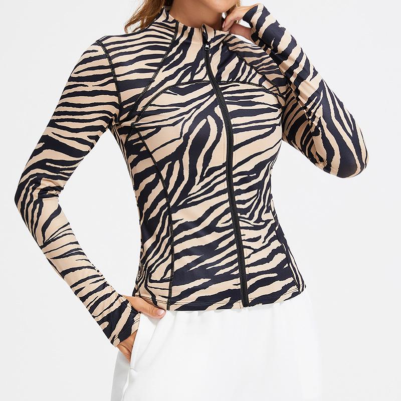 Женская флисовая куртка для йоги с леопардовым принтом, быстросохнущая: Стойка-воротник, на молнии, приталенная одежда для фитнеса с длинным рукавом для бега и спорта. Khaki Zebra Fleece FBFC2350902
Женская флисовая куртка для йоги с леопардовым принтом, быстросохнущая: Стойка-воротник, на молнии, приталенная одежда для фитнеса с длинным рукавом для бега и спорта. Khaki Zebra Fleece FBFC2350902