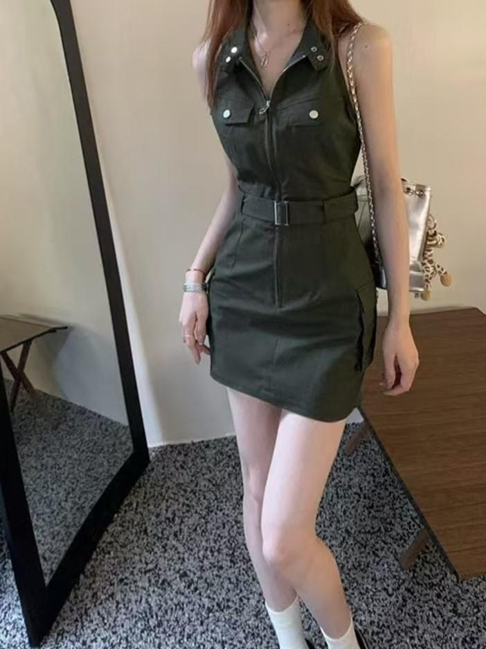 2026 Retro Hot Girl A-line Mini Skirt with Cinched Waist and Shoulder Straps M (95-110 lbs)
2026 Retro Hot Girl A-line Mini Skirt with Cinched Waist and Shoulder Straps M (95-110 lbs)