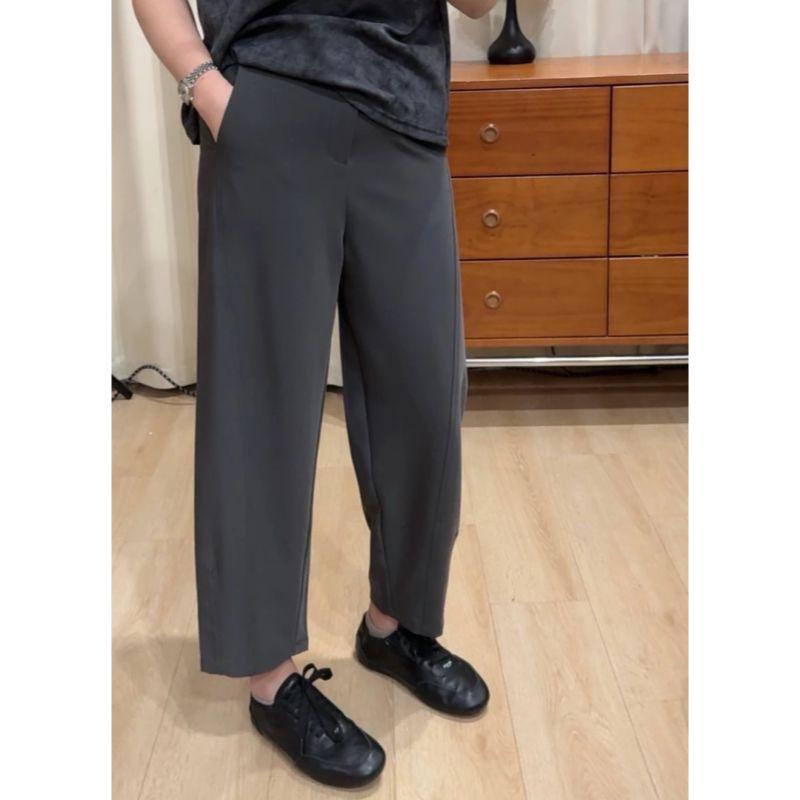 2026 Spring/Summer New Plus Size Women s Black Scythe Pants, Loose and Flowy Casual Nine-Point Pants for Petite Women Gray 3XL
2026 Spring/Summer New Plus Size Women s Black Scythe Pants, Loose and Flowy Casual Nine-Point Pants for Petite Women Gray 3XL