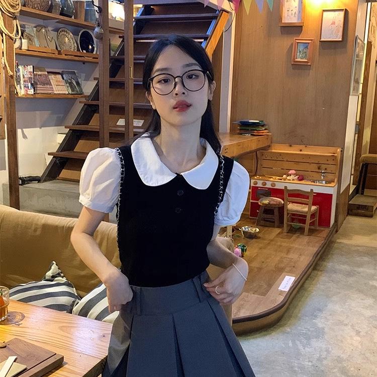 Women s Gray Peter Pan Collar Knit Top – Short-Sleeve, Summer, Fashionable Two-Piece Design One Size (up to 125 lbs)
Women s Gray Peter Pan Collar Knit Top – Short-Sleeve, Summer, Fashionable Two-Piece Design One Size (up to 125 lbs)