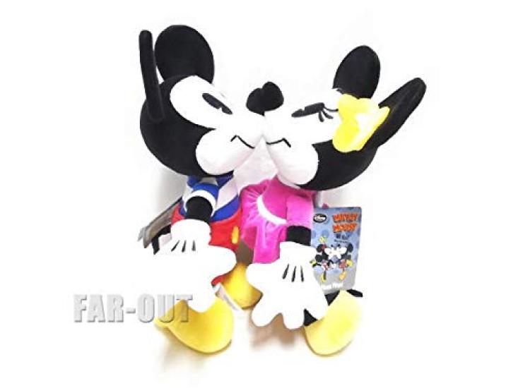 Микки Минни We Kiss Kiss Pie Eye Valentine 2015 мягкая игрушка набор из 2 предметов Store Limited &
Микки Минни We Kiss Kiss Pie Eye Valentine 2015 мягкая игрушка набор из 2 предметов Store Limited &