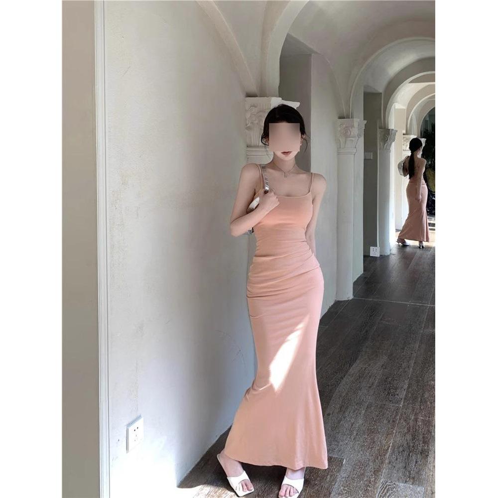 Платье-слинг «Чистое желание 2025»: Женское летнее миди приталенное плиссированное годе Small розовый
Платье-слинг «Чистое желание 2025»: Женское летнее миди приталенное плиссированное годе Small розовый