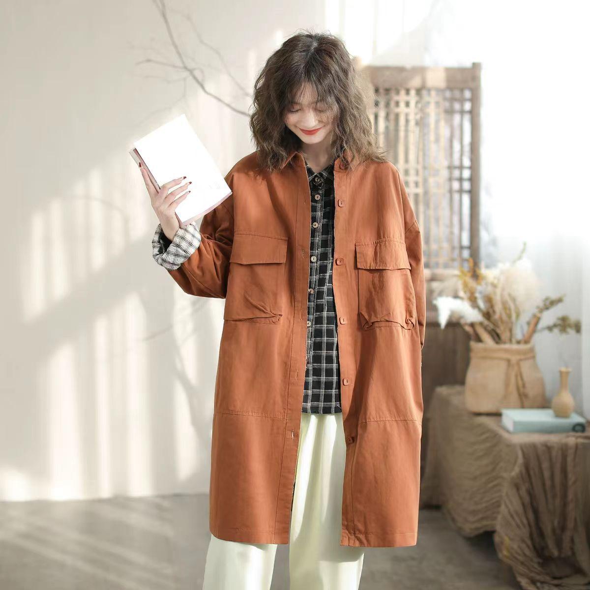 Johnature Повседневный свободный длинный рукав однобортный пальто Женский Осенний однотонный отложной воротник пальто One Size оранжевый
Johnature Повседневный свободный длинный рукав однобортный пальто Женский Осенний однотонный отложной воротник пальто One Size оранжевый