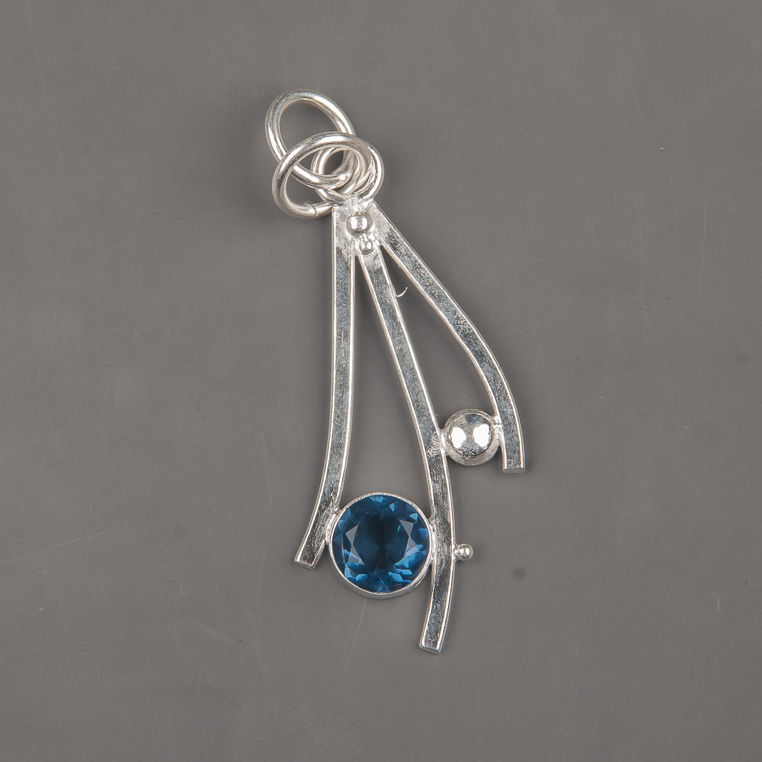 London Blue Topaz Gemstone Silver Pendant, 925 Sterling Silver Jewelry, Handmade Attractive Pendant Jewelry For Wedding Gift 1.73 inches синий
London Blue Topaz Gemstone Silver Pendant, 925 Sterling Silver Jewelry, Handmade Attractive Pendant Jewelry For Wedding Gift 1.73 inches синий