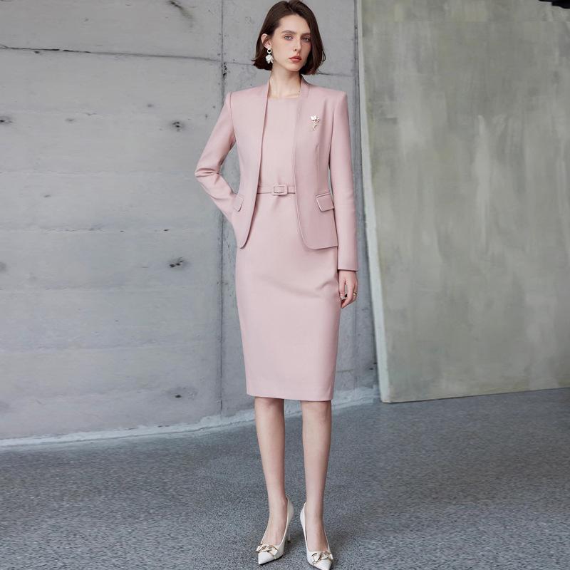 Pink Professional No-Collar Suit Dress Set for Women - Spring & Autumn Slimming OL Workwear. XL
Pink Professional No-Collar Suit Dress Set for Women - Spring & Autumn Slimming OL Workwear. XL