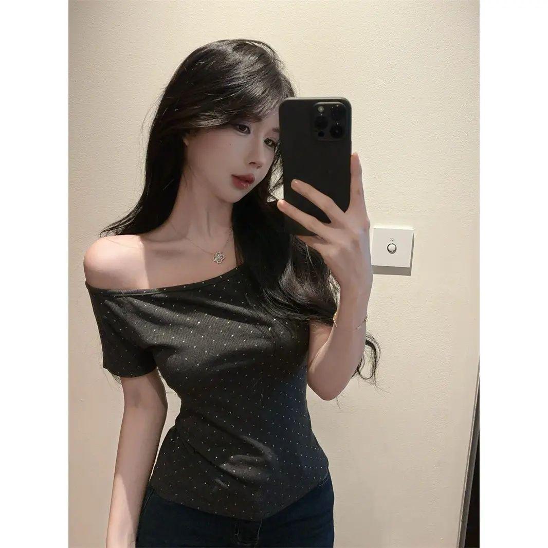Spicy Diamond Women s Slimming Summer T-Shirt, Short-Sleeve, Slanted Collar, Versatile Fit S
Spicy Diamond Women s Slimming Summer T-Shirt, Short-Sleeve, Slanted Collar, Versatile Fit S