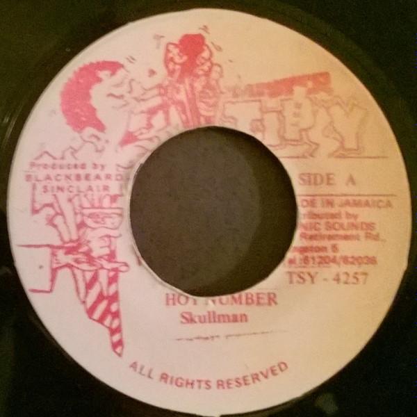7inch Record SKULLMAN - Hot Number TSY4257 Mister Tipsy Jamaica Reggae, Ska & Dub Used
7inch Record SKULLMAN - Hot Number TSY4257 Mister Tipsy Jamaica Reggae, Ska & Dub Used
