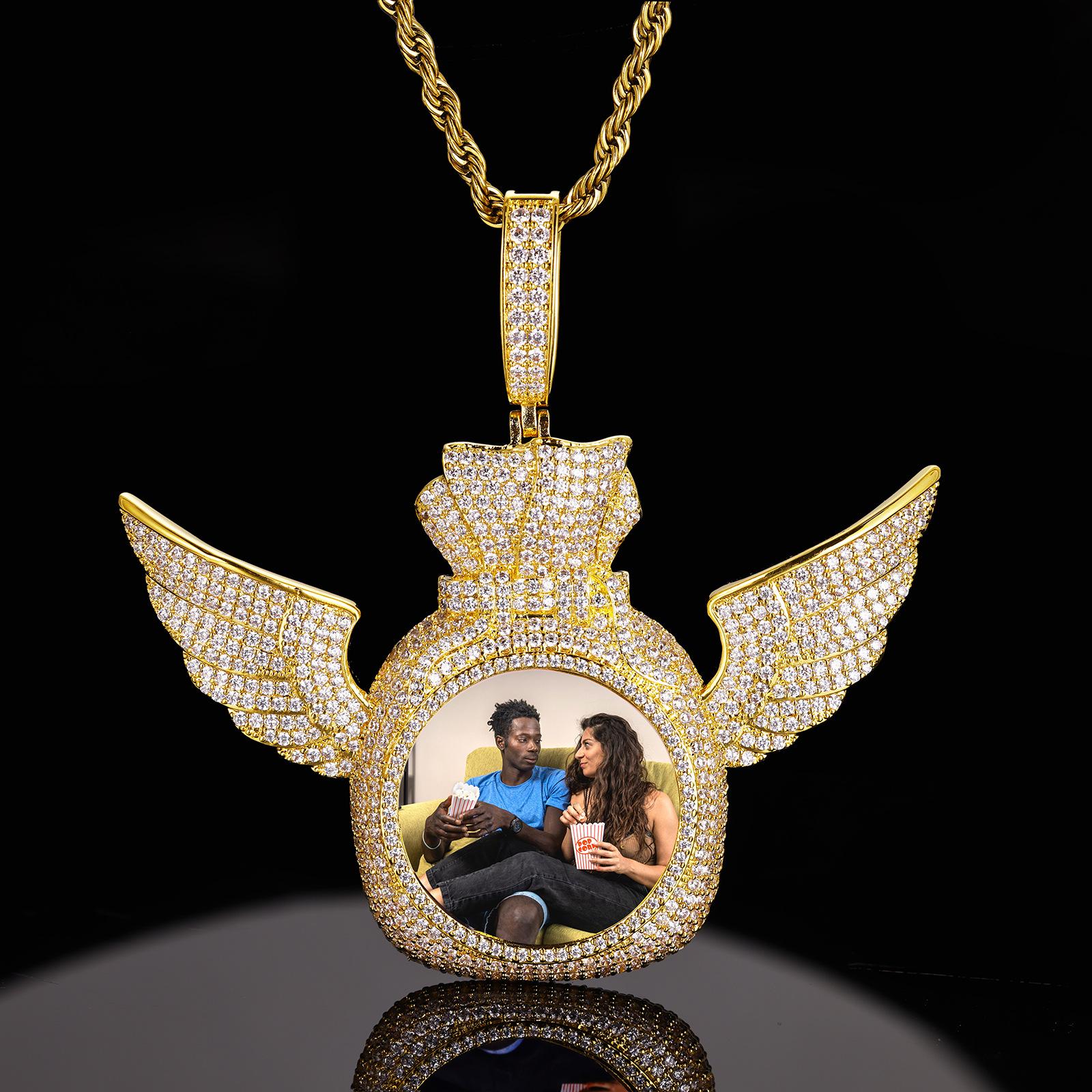 Customizable Hip Hop Money Bag Photo Frame Pendant Necklace
Customizable Hip Hop Money Bag Photo Frame Pendant Necklace