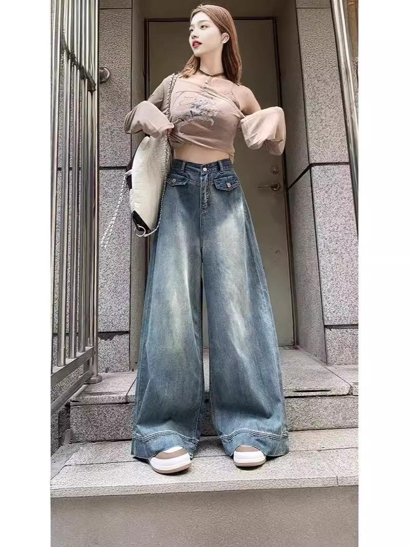 Plus Size Women s High Waist Retro Wide Leg Jeans - Slimming Loose Straight Leg for Spring/Summer 5XL
Plus Size Women s High Waist Retro Wide Leg Jeans - Slimming Loose Straight Leg for Spring/Summer 5XL