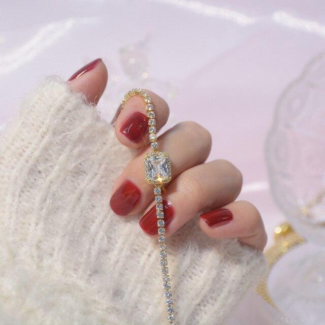 Ins Sale Новый 14k Настоящее золото Супер Флэш Большой Циркон Роскошный Браслет Благородный Блеск Свадебный Банкет Одежда Ювелирные Изделия Подарок На Праздник
Ins Sale Новый 14k Настоящее золото Супер Флэш Большой Циркон Роскошный Браслет Благородный Блеск Свадебный Банкет Одежда Ювелирные Изделия Подарок На Праздник