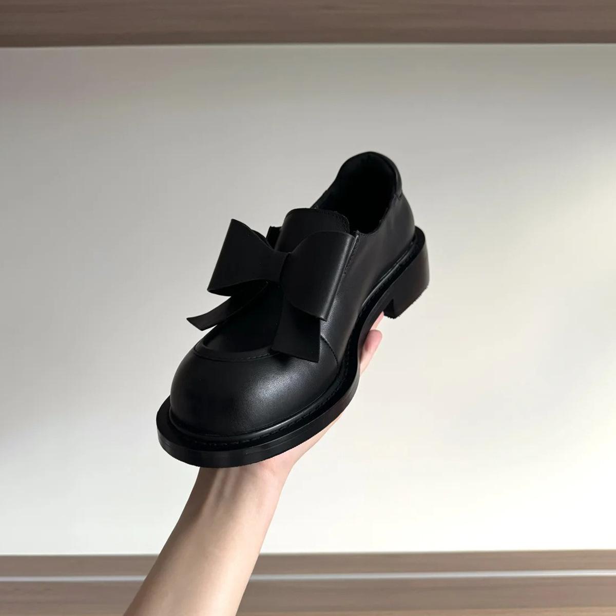Cowhide version~ Round head bow thick heel retro one-pedal small leather shoes black single shoes women 40
Cowhide version~ Round head bow thick heel retro one-pedal small leather shoes black single shoes women 40