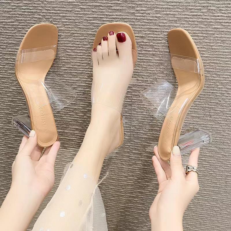 New summer transparent heel high heel thick heel simple PVC cool slippers one word with open toe women s shoes 34
New summer transparent heel high heel thick heel simple PVC cool slippers one word with open toe women s shoes 34