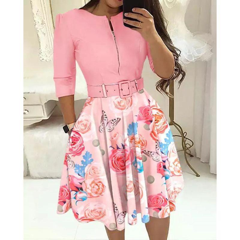 2023 European and American Autumn and Winter Elegant Waist-Cinching Zipper Mid-Length Sleeve Printed Flared Dress for Women with Belt Pink Flowers S
2023 European and American Autumn and Winter Elegant Waist-Cinching Zipper Mid-Length Sleeve Printed Flared Dress for Women with Belt Pink Flowers S