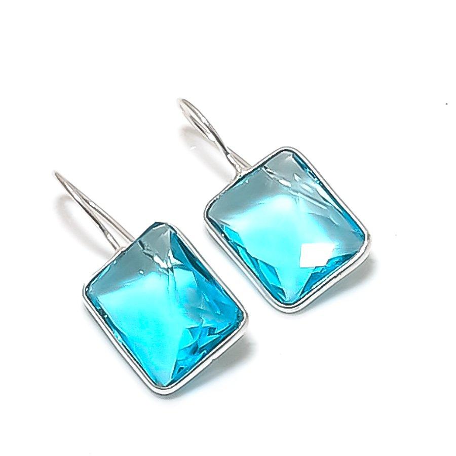 Swiss Blue Topaz Gemstone 925 Sterling Silver Jewelry Earring 1.18 KJ-892
Swiss Blue Topaz Gemstone 925 Sterling Silver Jewelry Earring 1.18 KJ-892