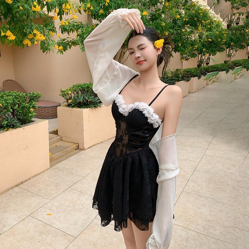 High-end Pure Desire Style Black Suspender Onepiece Skirt Slimming Sexy Hot Vacation Swimsuit Woman M
High-end Pure Desire Style Black Suspender Onepiece Skirt Slimming Sexy Hot Vacation Swimsuit Woman M