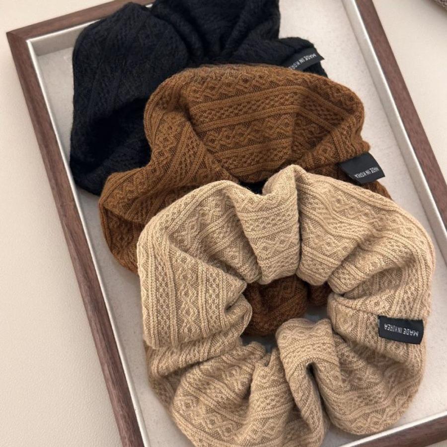 Korean Version Simple Hair Bands Vintage Coffee Color Hair Rope for women Elegance Hair Ties Ponytail Hair Band Hair Accessories
Korean Version Simple Hair Bands Vintage Coffee Color Hair Rope for women Elegance Hair Ties Ponytail Hair Band Hair Accessories